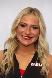 Hallie Wilkins_Headshot