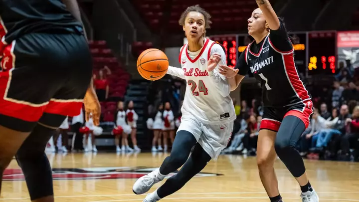25_MC-80127 - Women's Basketball hosts University of Cincinnati on Nov 20, 2025. Photo by Samantha (Blankenship) Ellis/Ball State University.
