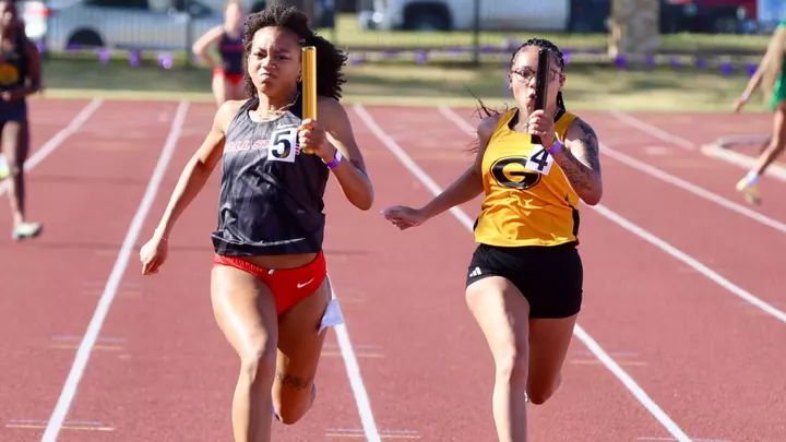 Ball State outraces Grambling in the 4x100 relay at the TCU Alumni Invite