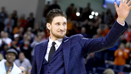 Mike Muscala jersey retirement ceremony