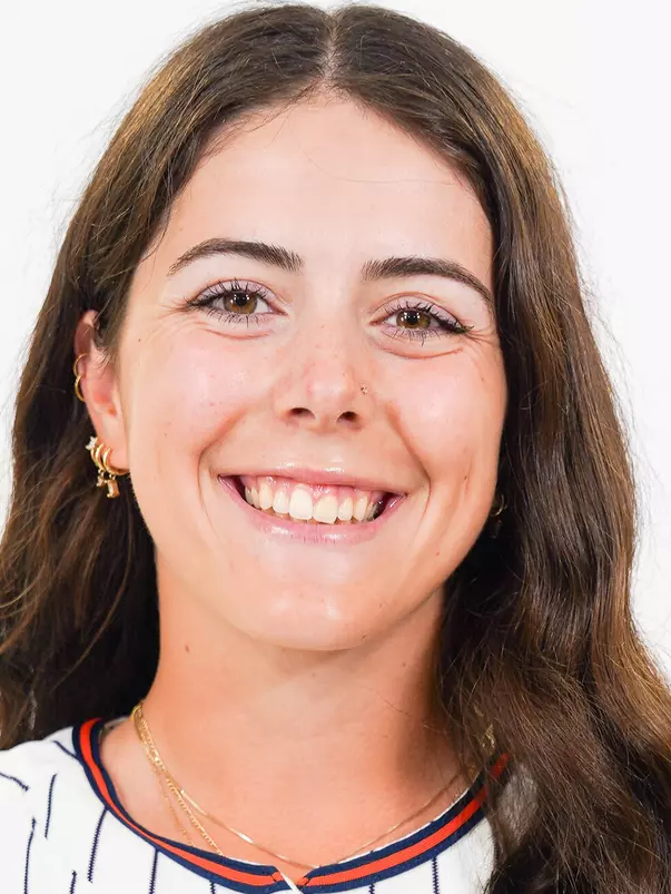 Makenzie Hilling Headshot