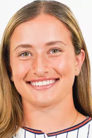 Nicole Lioumis Headshot