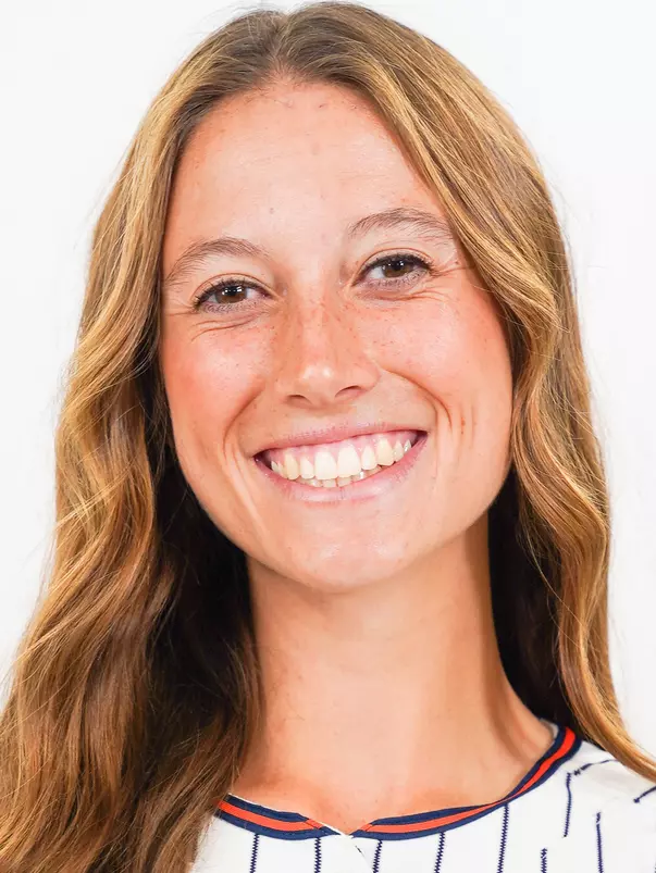 Bella Radican Headshot