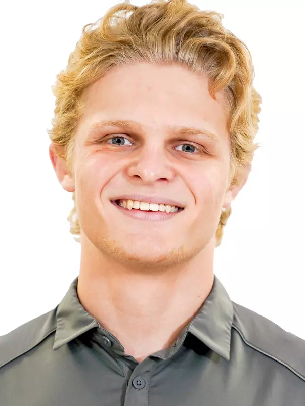 Aiden Davis Head Shot