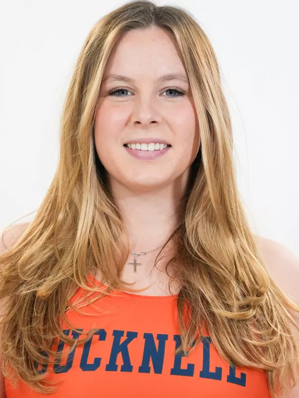 Evelyn Bliss Headshot