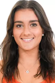 Ava Lomberto Headshot