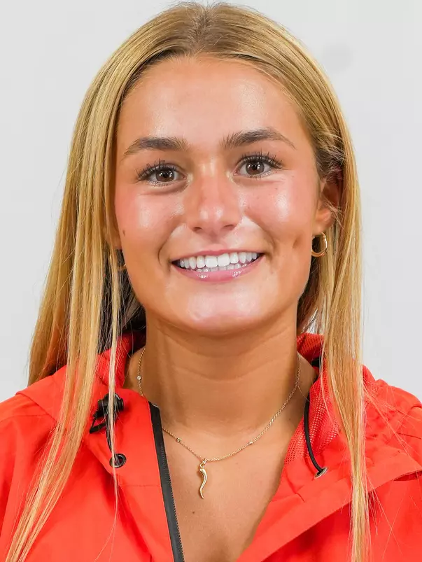 Avery Hargis Headshot