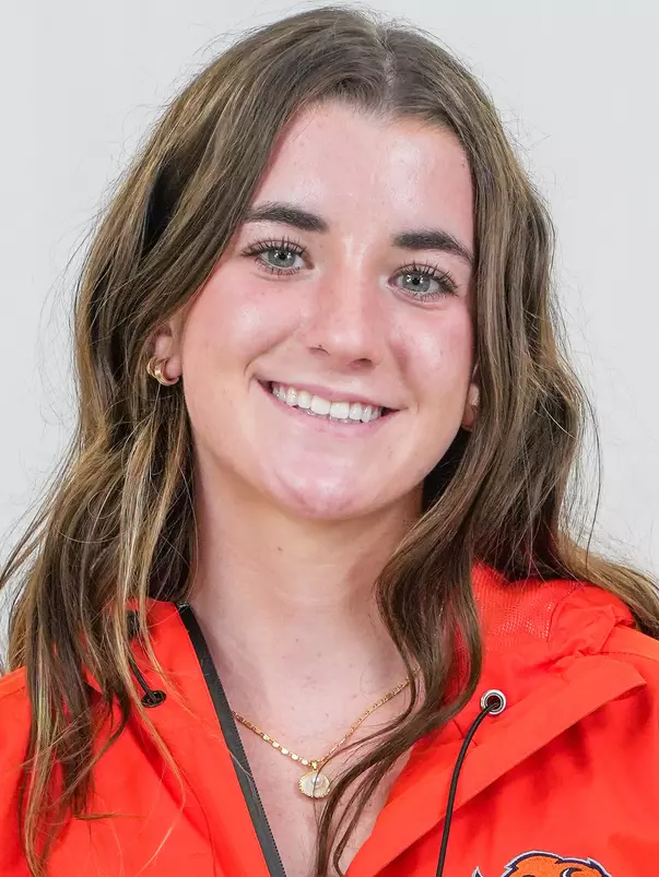 Caroline McCaffrey Headshot