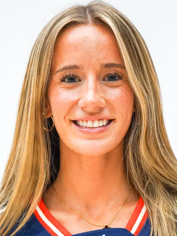 Anna Kunzwiler Headshot