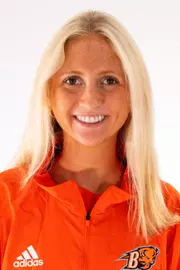 Annelise Enters Headshot