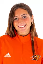 Keira Giles Headshot