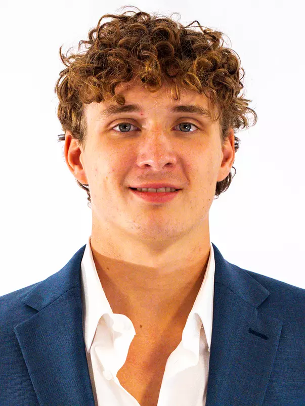 Finn Russell Headshot