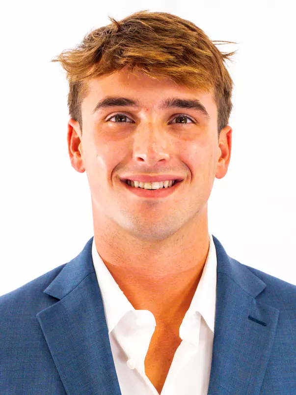 Riley Twiss Headshot