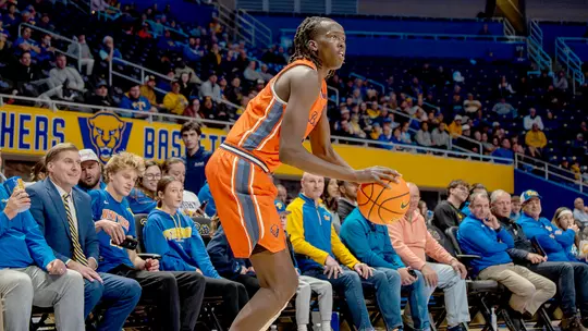 Image related to Men's Basketball Takes on No. 25 Iowa Saturday in Des Moines