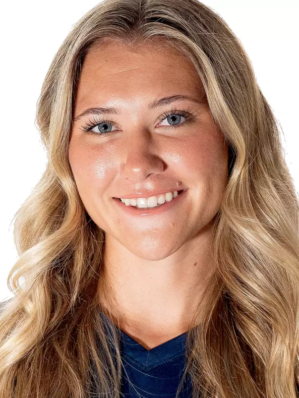 Riley Hayes Head Shot