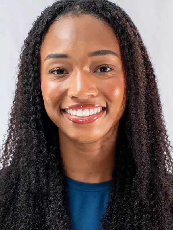 Bri Frazilus Headshot