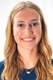 Sarah Hilliard Headshot