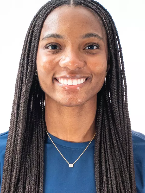 Stephanie Eroh Headshot