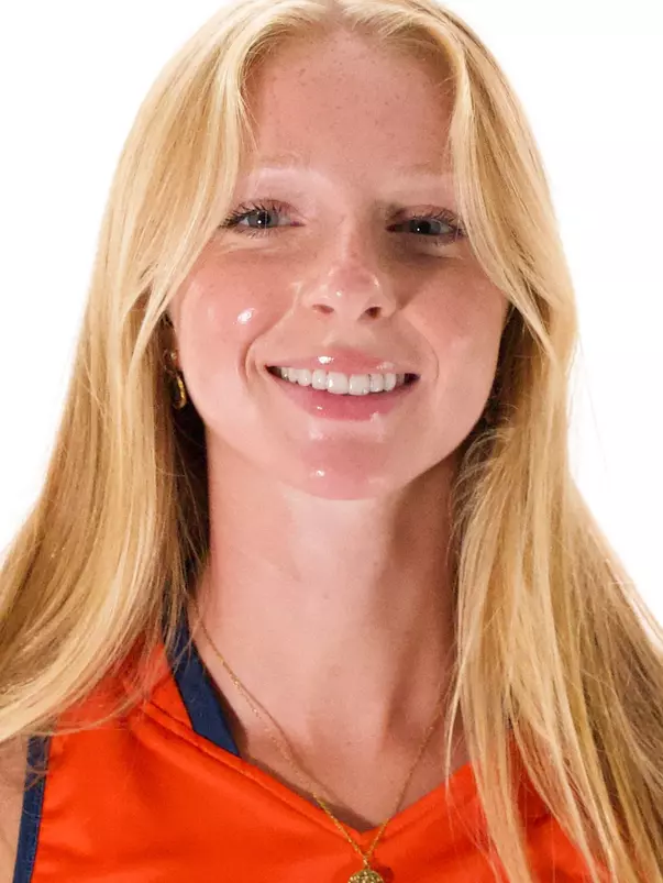 Katie Lintz Headshot