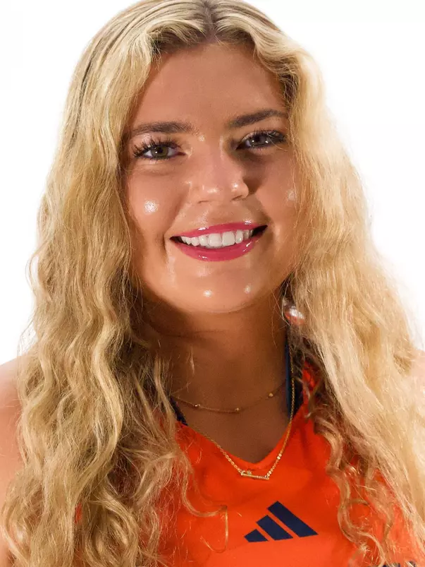 Nicole Moran Headshot