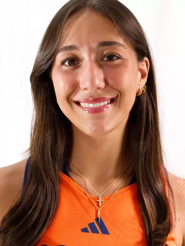 Gianna Puorro Headshot