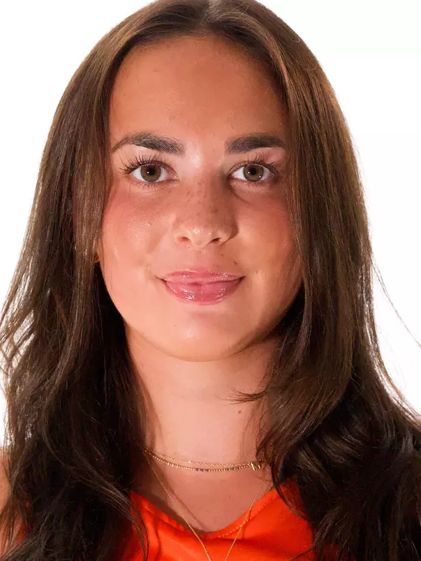 Mary Sylvester Headshot