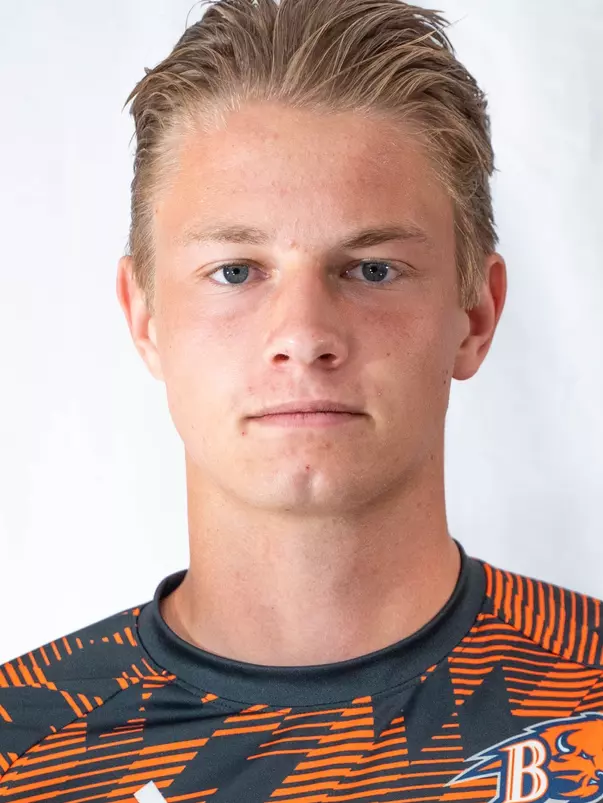 Thomas Yerbury Headshot