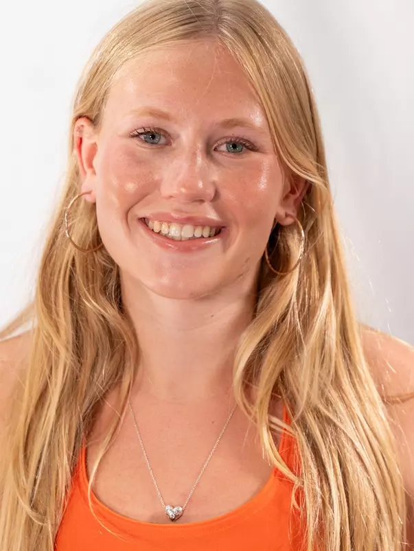 Frances Clulow Headshot