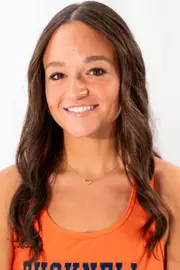 Grace Vives Headshot