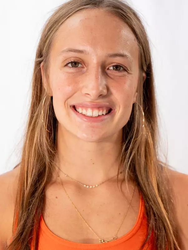 Haylee Erme Headshot