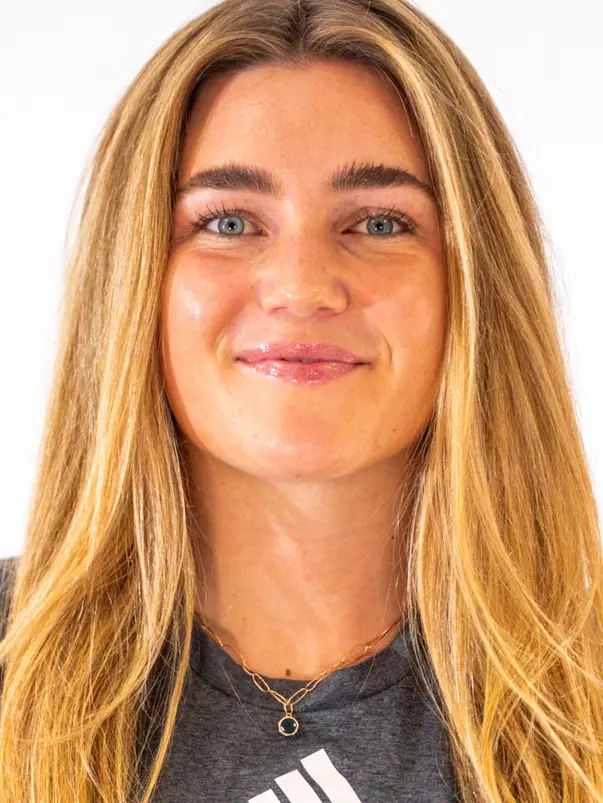 Anna Plante Headshot