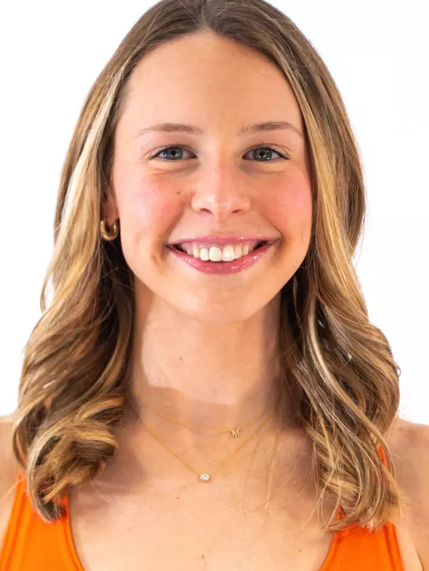 Alison Cooke Headshot