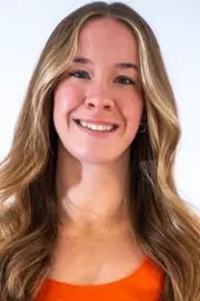 Isabella Johns Headshot