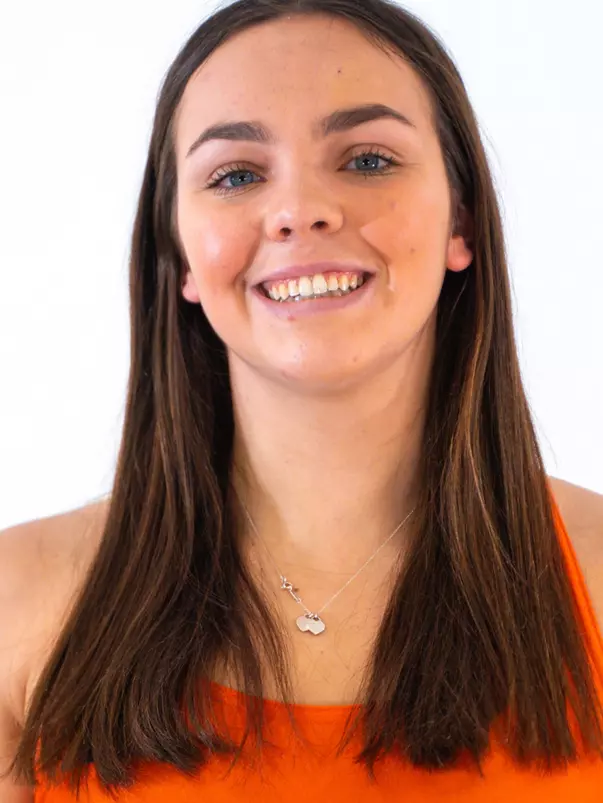 Maura Michalczyk Headshot