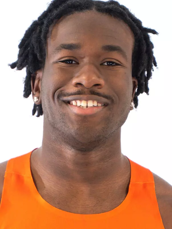 Momo Peters Headshot