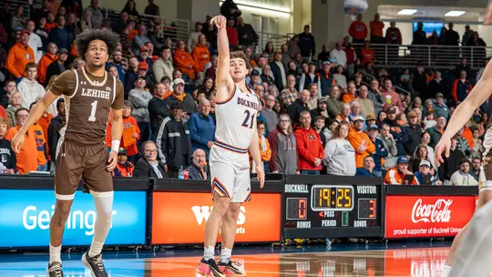 Image related to Bison Men Rally in Second Half for 72-65 Win over Lehigh