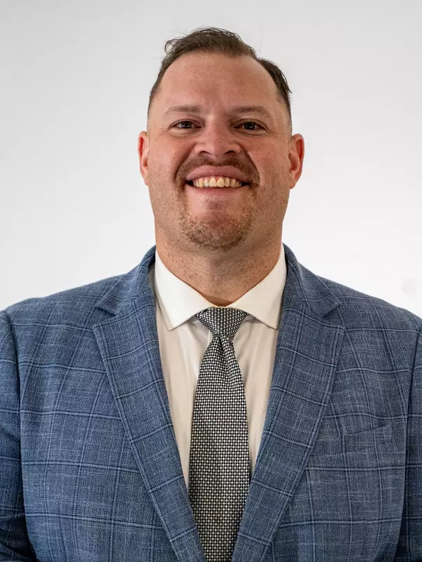 Travis James Headshot