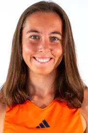 Clara Espenshade Headshot