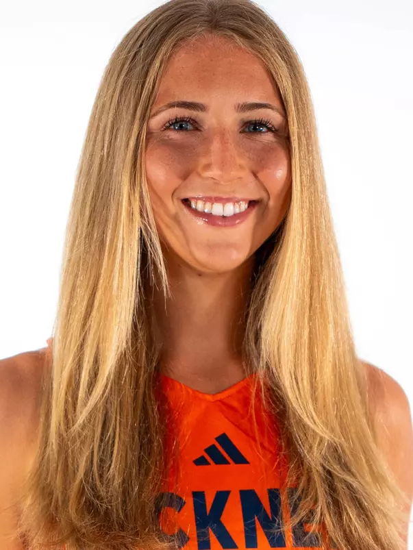 Alexis Schulz Headshot