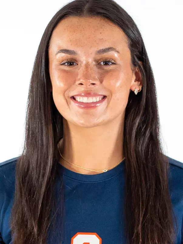 Calli Kenny Headshot