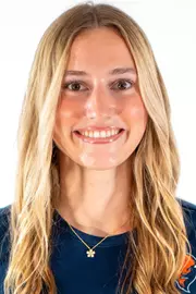 Sarah Hilliard Headshot