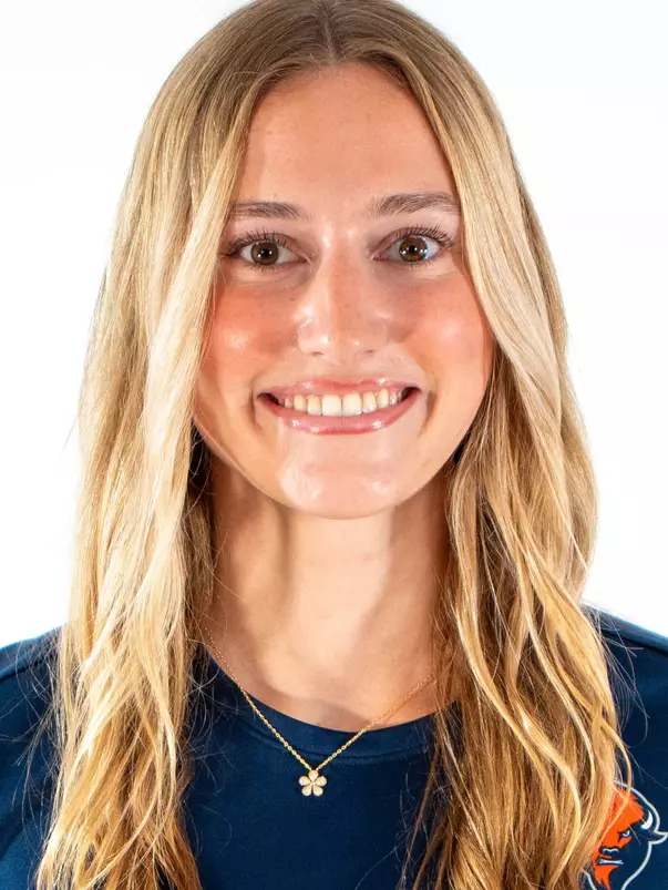 Sarah Hilliard Headshot