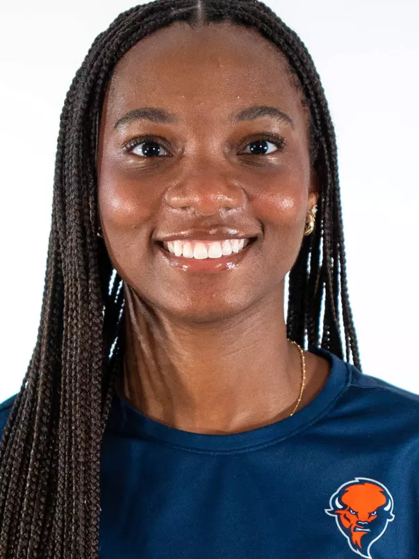 Stephanie Eroh Headshot