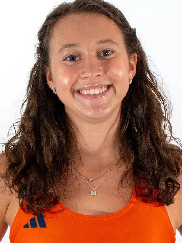 Cassidy Roop Headshot