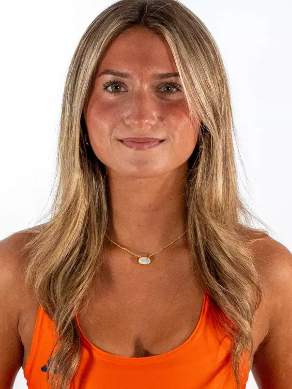 Emily Gallo Headshot