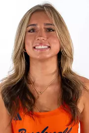 Emma Tuxbury Headshot