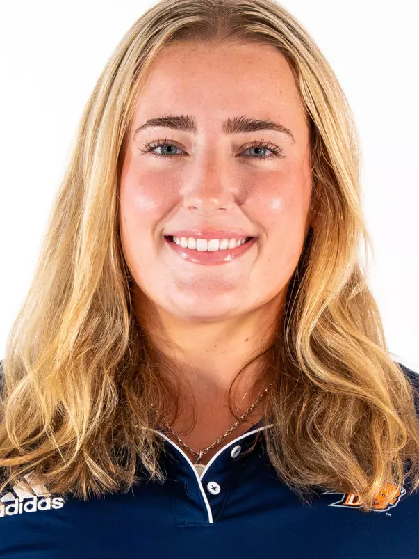 Lily Francoeur Head Shot