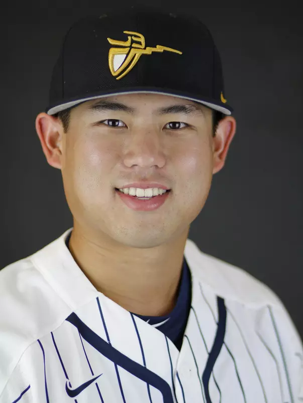 Kyle Oyama