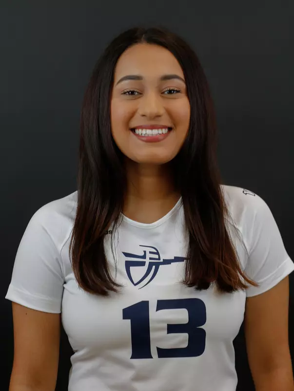 Sara Duran head shot