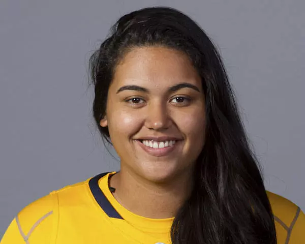 1415WBB_Hartman-Justine_mug_crop.jpg